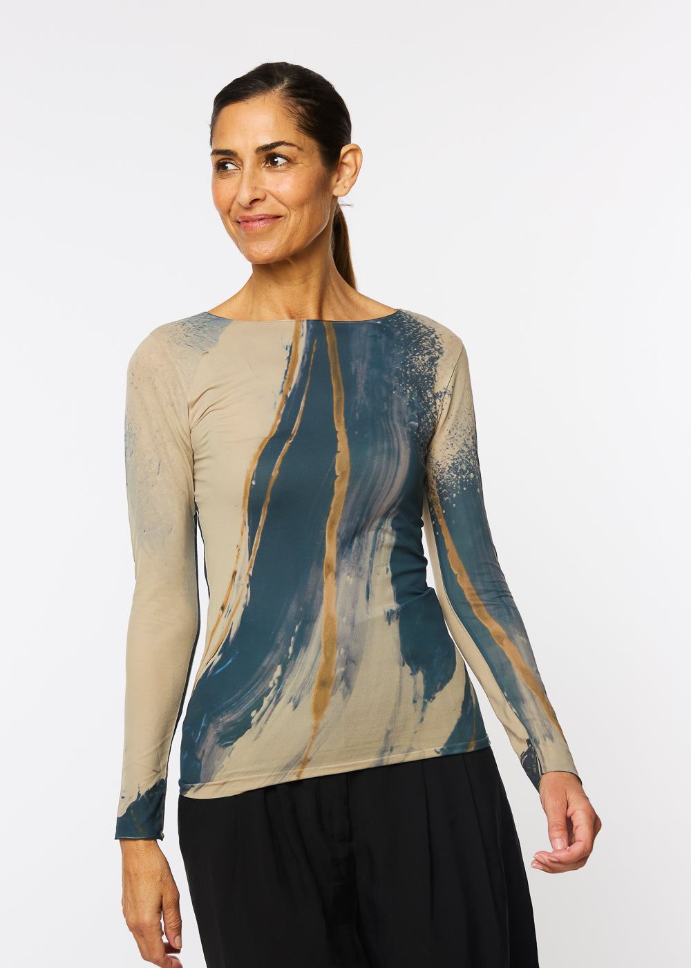 Momentum Raw Edge Second Skin Top
