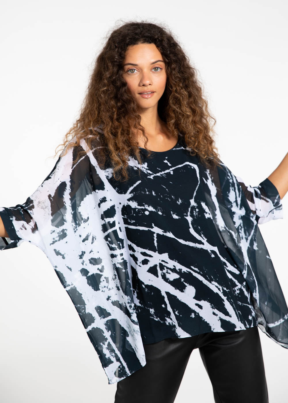 Capri Poncho in Rearrange - In Stock