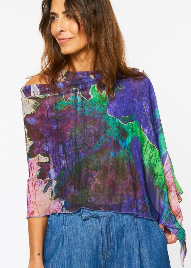 Mila Ponshawl in Nostalgic - In Stock