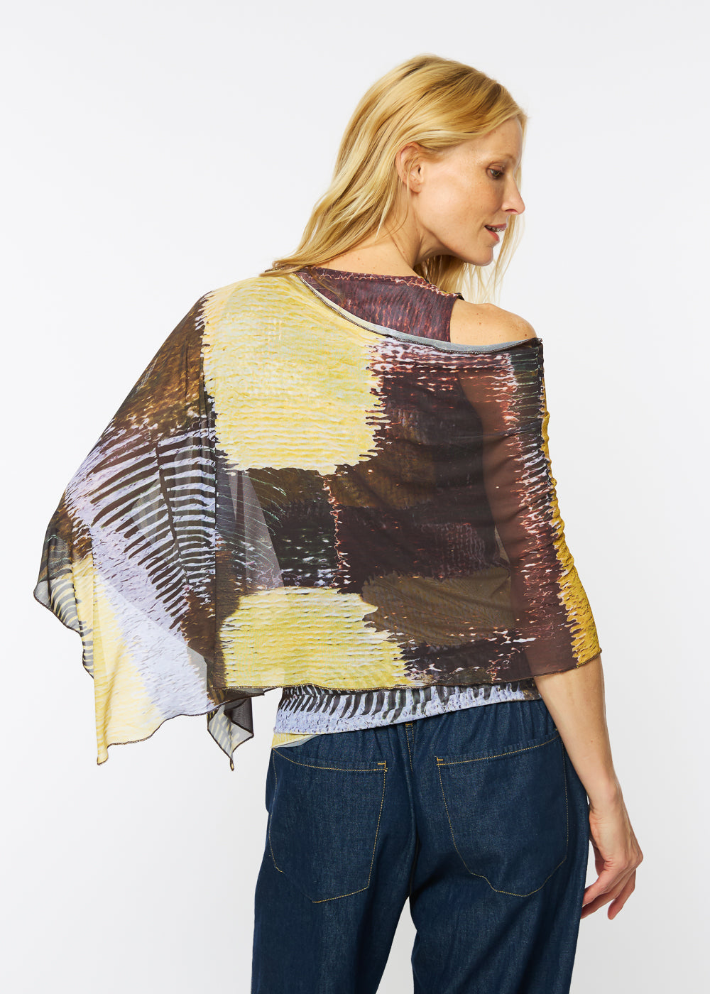 Mila Ponshawl in Habitat - In Stock