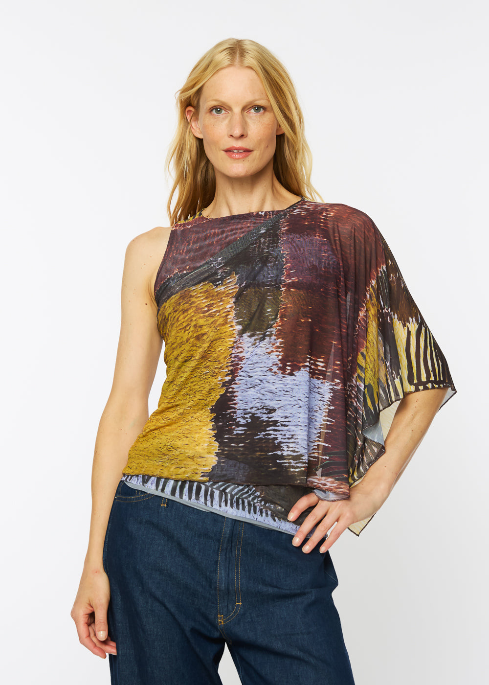 Mila Ponshawl in Habitat - In Stock