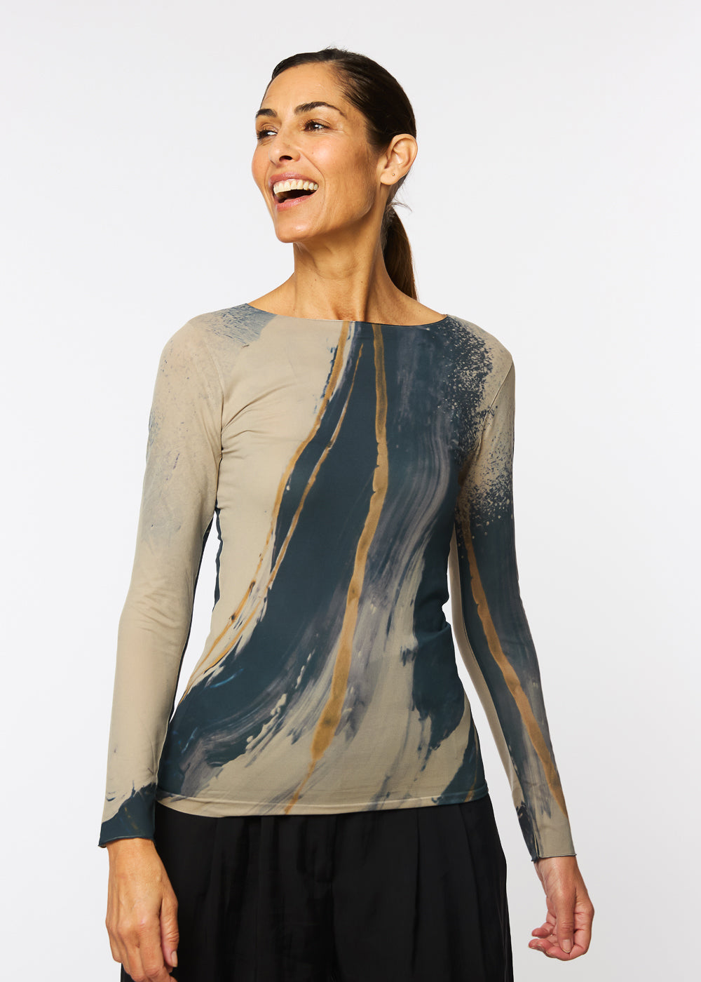 Momentum Raw Edge Second Skin Top