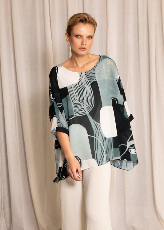 Capri Poncho in Narcissist - In Stock