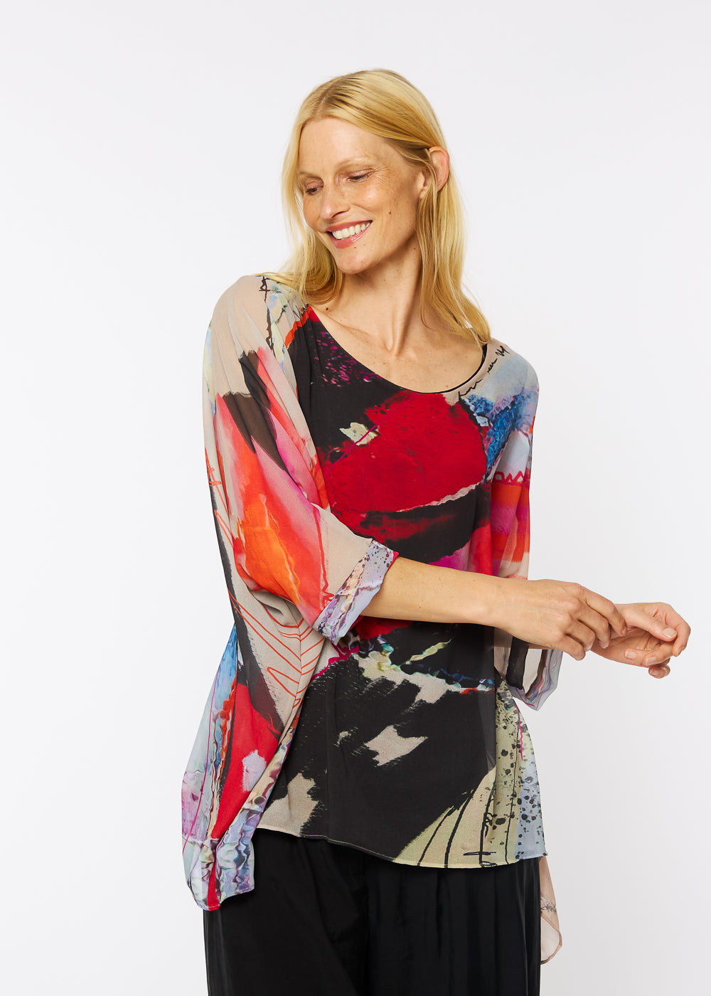 Capri Poncho in Crescendo